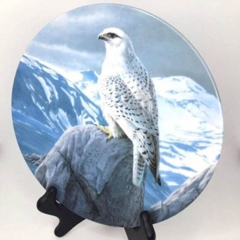 Knowles Collectorย Wall Plateโ1989 The White Gyrfalcon Falcon Bird